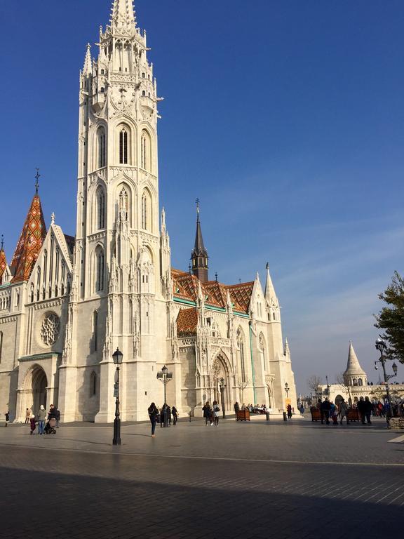 White Dream Home Budapest Bilik gambar