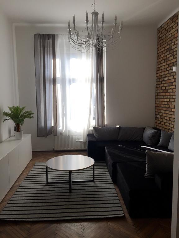 White Dream Home Budapest Bilik gambar
