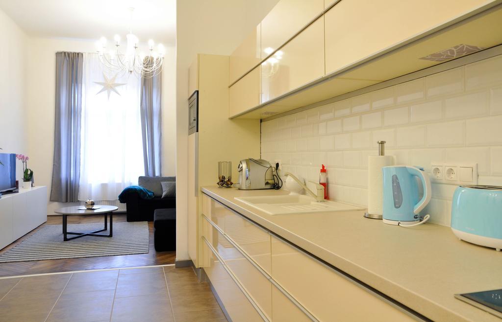 White Dream Home Budapest Bilik gambar